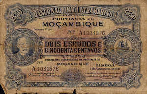 Mozambique, 2 1/2 Escudo, P82 Sign.4